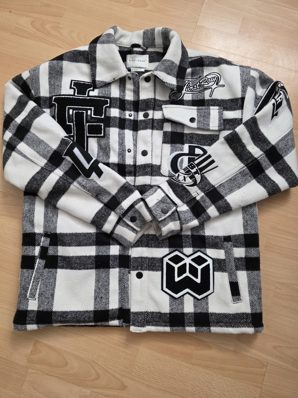 First Row Streetwear Plaid Jacket Men’s Large - Patch Details